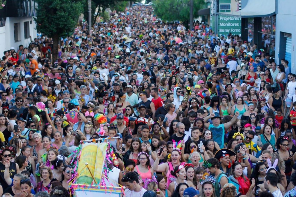 Foto 2 de 5 — Carnaval na Bento de Abreu terá 4 bandas em Araraquara